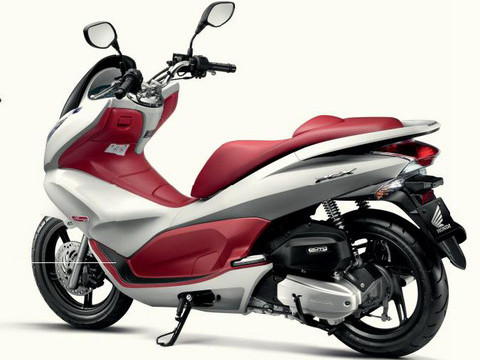 Hai mẫu xe ga Spacy và PCX mới của Honda