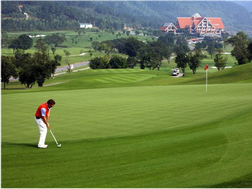 Không sử dụng đất lúa làm sân golf