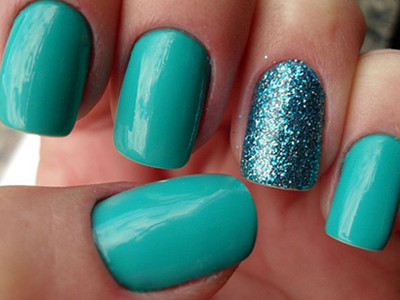 Nail phá cách với ngón đeo nhẫn