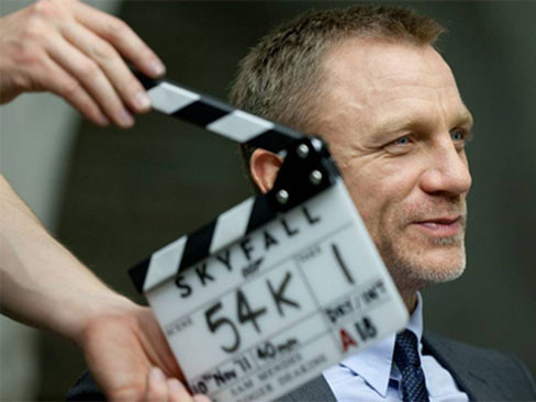 Điệp viên 007- James Bond trở lại