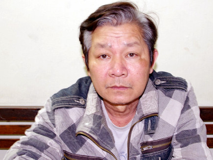 Con hỗn láo bị bố dùng búa đinh đánh chết