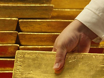 Giá vàng lập đỉnh mới do đâu?