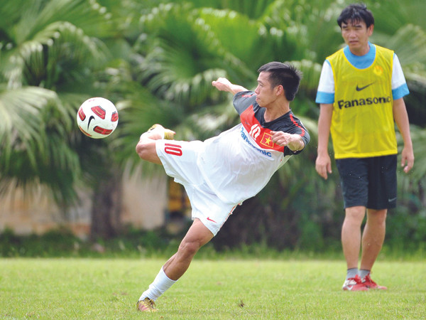 HLV Phan Thanh Hùng muốn Việt Nam sớm đụng Thái Lan