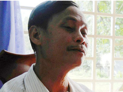 Ông Nguyễn Thanh Long, Trưởng Công an xã Tiên An dùng điện thoại nhắn tin tình dục, gợi tình đối với em Th.