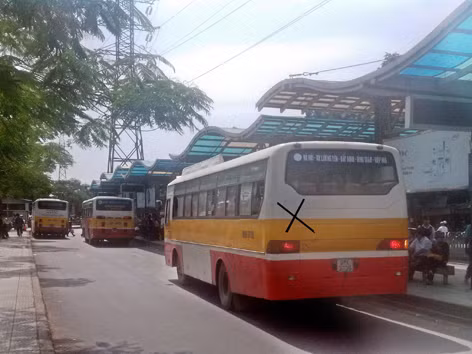 Buýt nhái 'đại náo' giữa Thủ đô
