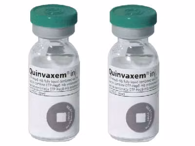 Bộ trưởng trả lời về việc tạm ngừng vắc xin Quinvaxem