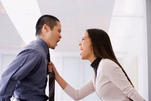 Vợ chồng khắc khẩu