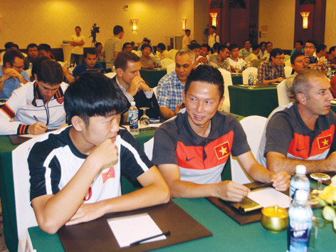 U19 Việt Nam ra biển lớn