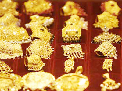 Giá vàng đột ngột đạt mức cao nhất trong ba tuần