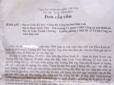 Giảng viên bị tố gạ tình sinh viên