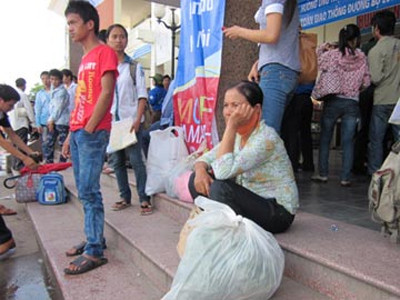 Lặn lội thân cò chốn kinh kỳ