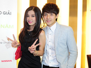 Dàn người đẹp tới lễ công bố Ngôi Sao của năm