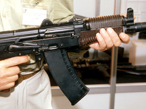 Cầm AK-47 nhảy Gangnam Style, đoạt mạng 3 người