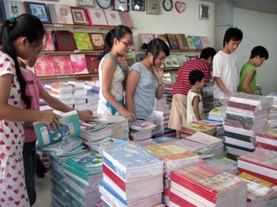 Vở lên giá do giá giấy nguyên liệu tăng