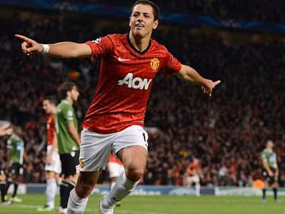 MU ngược dòng nhờ ‘thần tài’ Chicharito
