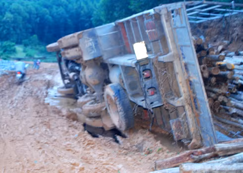 Nỗi đau dưới dốc núi Pù Huột