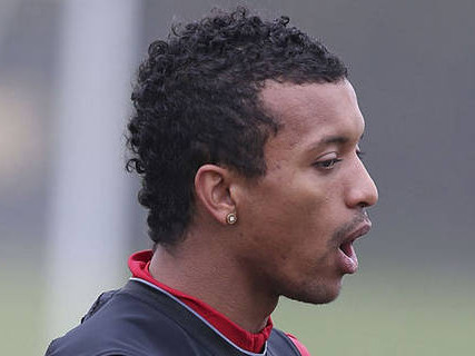 Thất sủng tại MU, Nani "chào hàng" Monaco