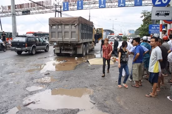 Cung đường 'tử thần' ngay cửa ngõ thủ đô