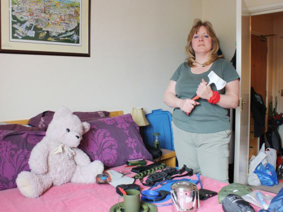 Cất giữ bao cao su đón… 'Ngày tận thế'