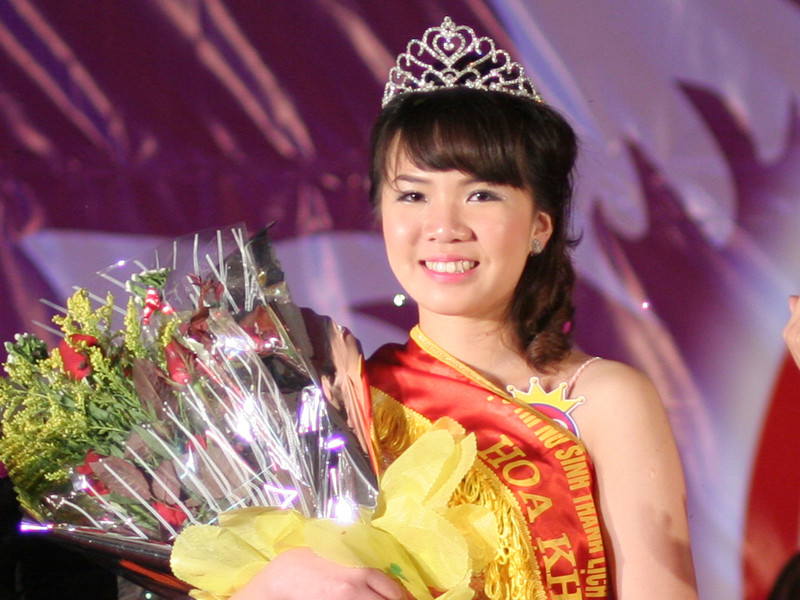 Hà Anh trở thành hoa khôi Đại học Lâm nghiệp