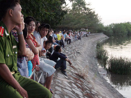 Nam thanh niên mất tích khi bơi thi