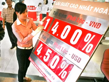 Ngân hàng phủ nhận việc hưởng lãi suất 'khủng'