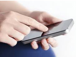 Chồng mê smartphone, vợ dễ ngoại tình