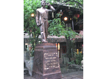 Người Bình Dương dựng tượng GS Ngô Bảo Châu