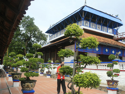 Long Sơn có đạo Ông Trần