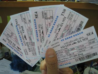 Còn hàng chục nghìn vé tàu Tết