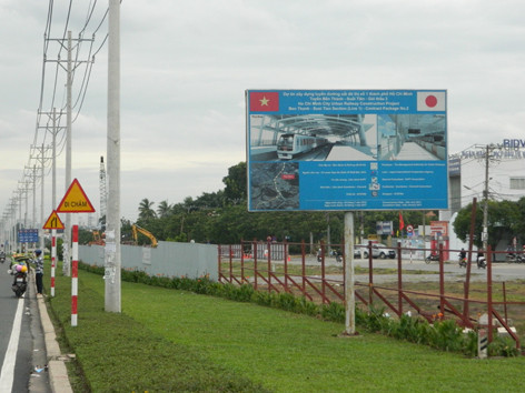 Vừa làm, vừa chạy chủ trương