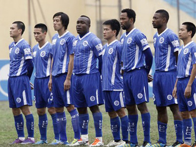 Cầu thủ ở hai đội bóng của bầu Kiên: 'Bầy ong chờ ngày vỡ tổ'