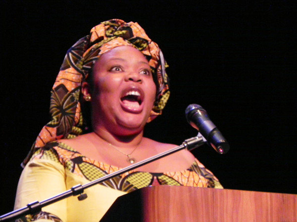 Nữ chiến binh vì hòa bình