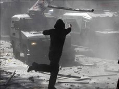 Sinh viên Chile gây bạo loạn đòi cải cách giáo dục