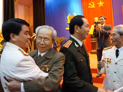 Có một Đội quân báo thiếu  niên