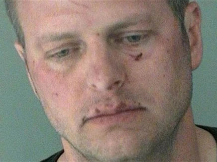 Jeff Krusinski, Trưởng ban phòng chống xâm hại tình dục của Lực lượng không quân Mỹ sàm sỡ một phụ nữ