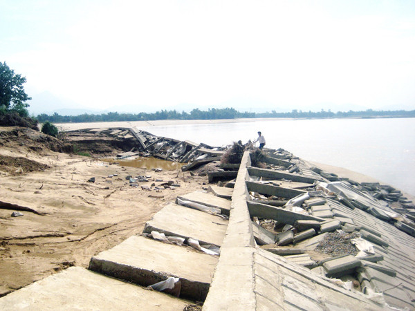 Kè tiền tỷ hư hỏng sau một tháng sử dụng