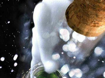 Nhiều loại nước giải khát nhiễm độc