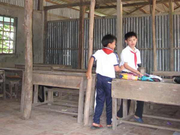 Nhiều trường học sợ sập