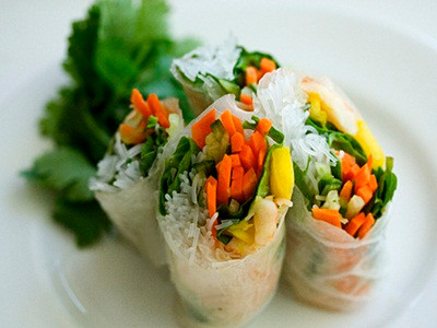 Gỏi cuốn Việt đình đám ở Úc