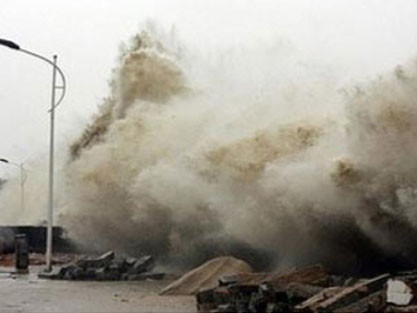 Sóng thần chực chờ tấn công vùng ven biển Việt Nam