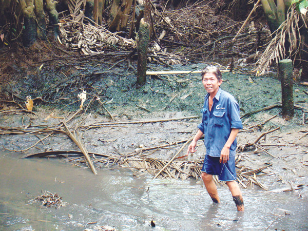 Rạch Bà Chèo bị ô nhiễm do nước thải từ nhà máy XLNT Long Thành