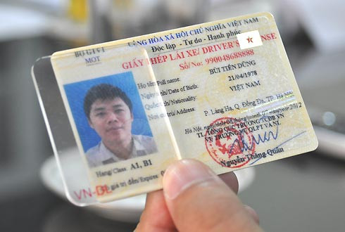 'Giấy phép lái xe mới giống thẻ ATM'