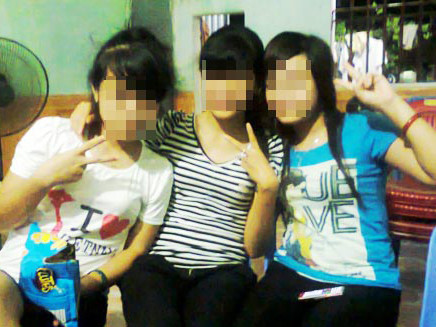 Nhiều nữ sinh sa chân vào ‘động quỷ’