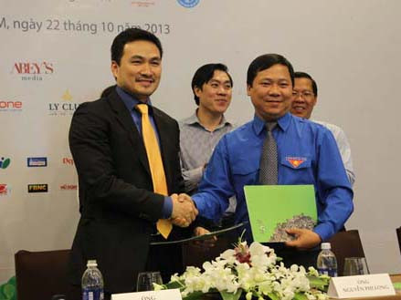 Kết nối triệu trái tim vì trẻ em nghèo Việt Nam