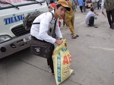 Sĩ tử mang nải chuối, tải gạo 'lai kinh ứng thí'