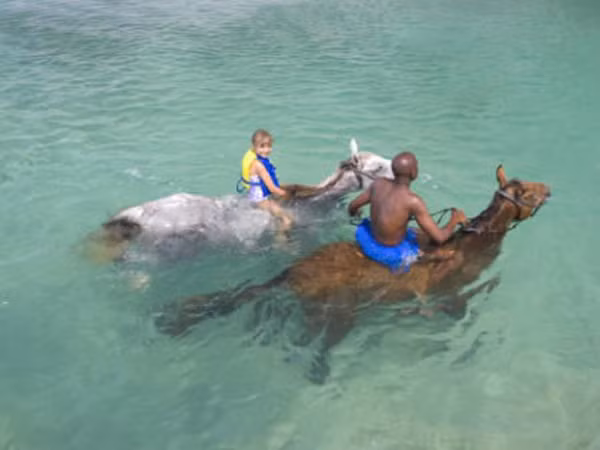 Phụ nữ phương Tây đi du lịch tình dục ở vùng Caribbean