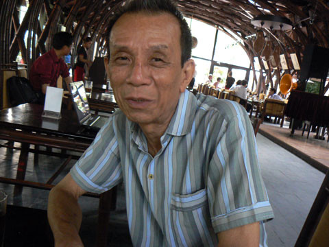 Con trai Văn Hiệp kể chuyện cha chống chọi bệnh