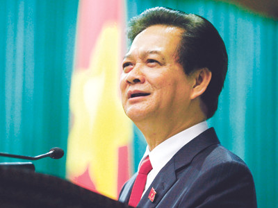 Thủ tướng Nguyễn Tấn Dũng trả lời chất vấn tại Quốc hội sáng 24 - 11. Ảnh: Hồng Vĩnh