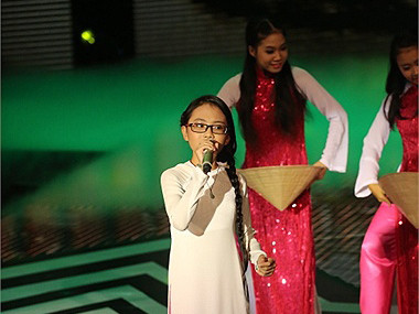 Là gà của Quang Lê, Phương Mỹ Chi chăm chỉ chạy show